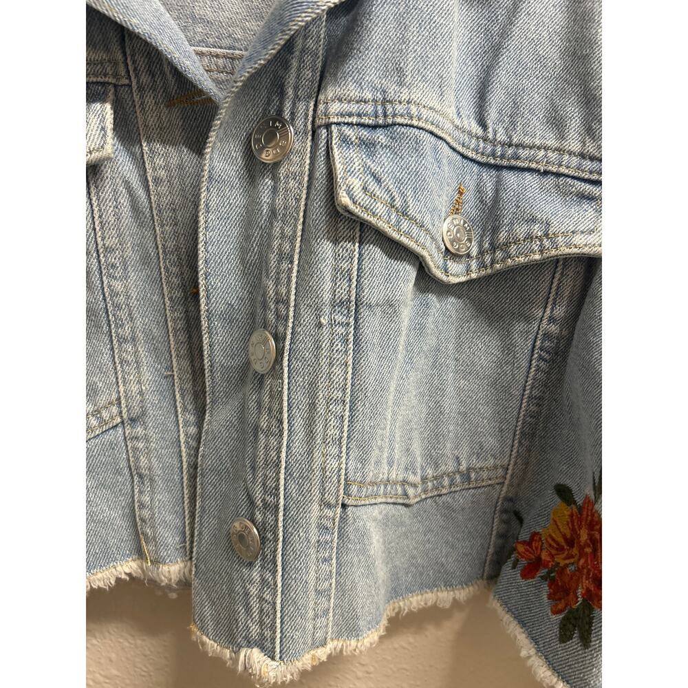 BDG urban outfitters cropped denim jacket floral embroidery jean jacket raw hem - Picture 8 of 12